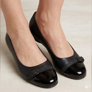 Ecco Black Leather Ballet Flats EU 39 Women's Bow Accent Comfort Slip-On Shoes